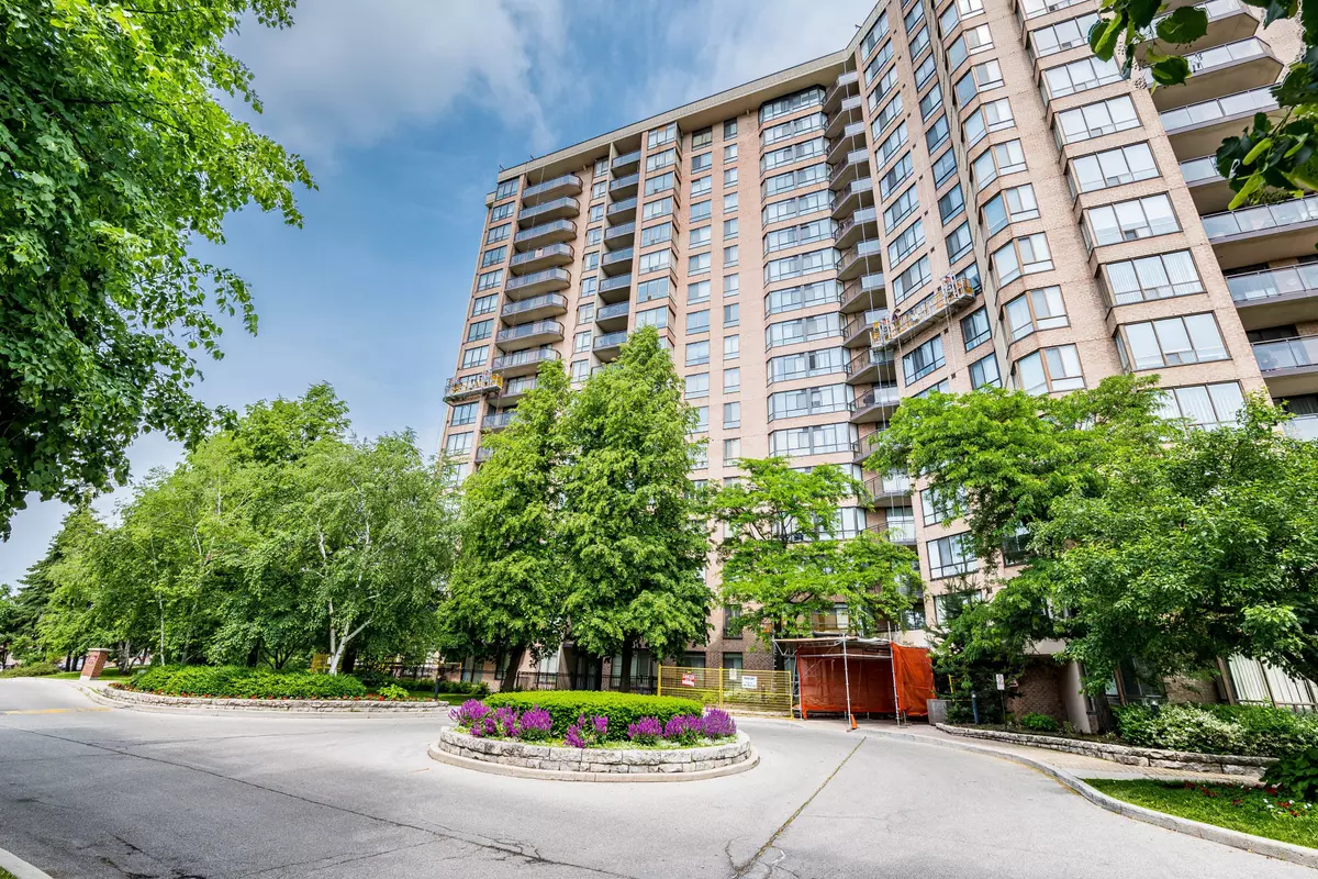 Brampton, ON L6Y 3V1,20 Cherrytree DR #905