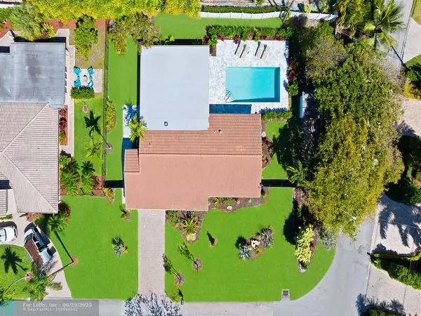 Lauderdale By The Sea, FL 33062,3271 Cypress Creek Dr