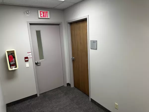 Brampton, ON L6R 0Y7,50 Sunny Meadow BLVD #305