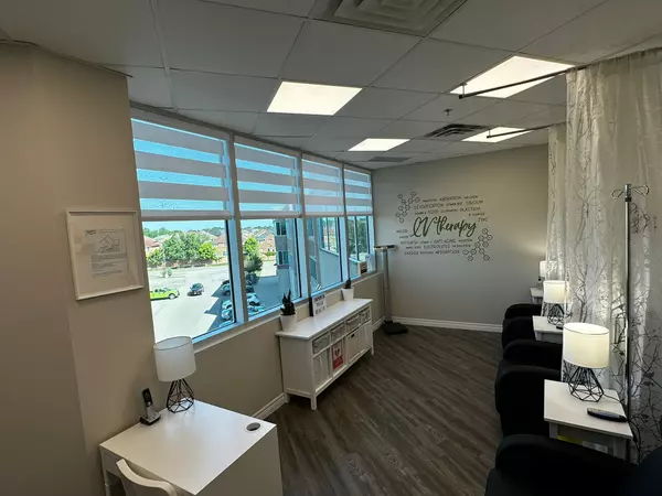 Brampton, ON L6R 0Y7,50 Sunny Meadow BLVD #305