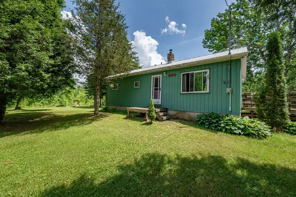 273 Tower RD, Addington Highlands, ON K0H 1K0