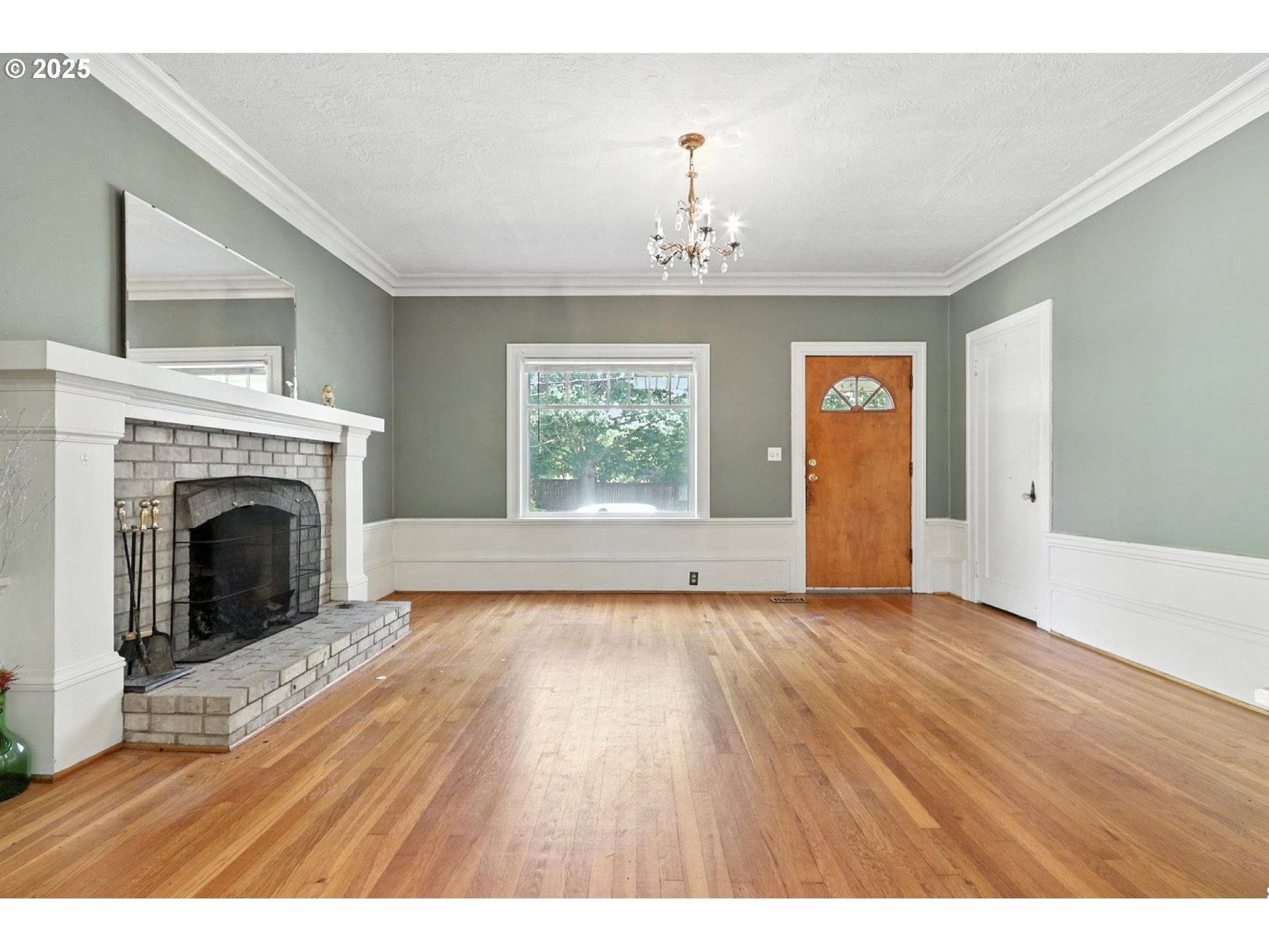 Portland, OR 97202,2878 SE TIBBETTS ST