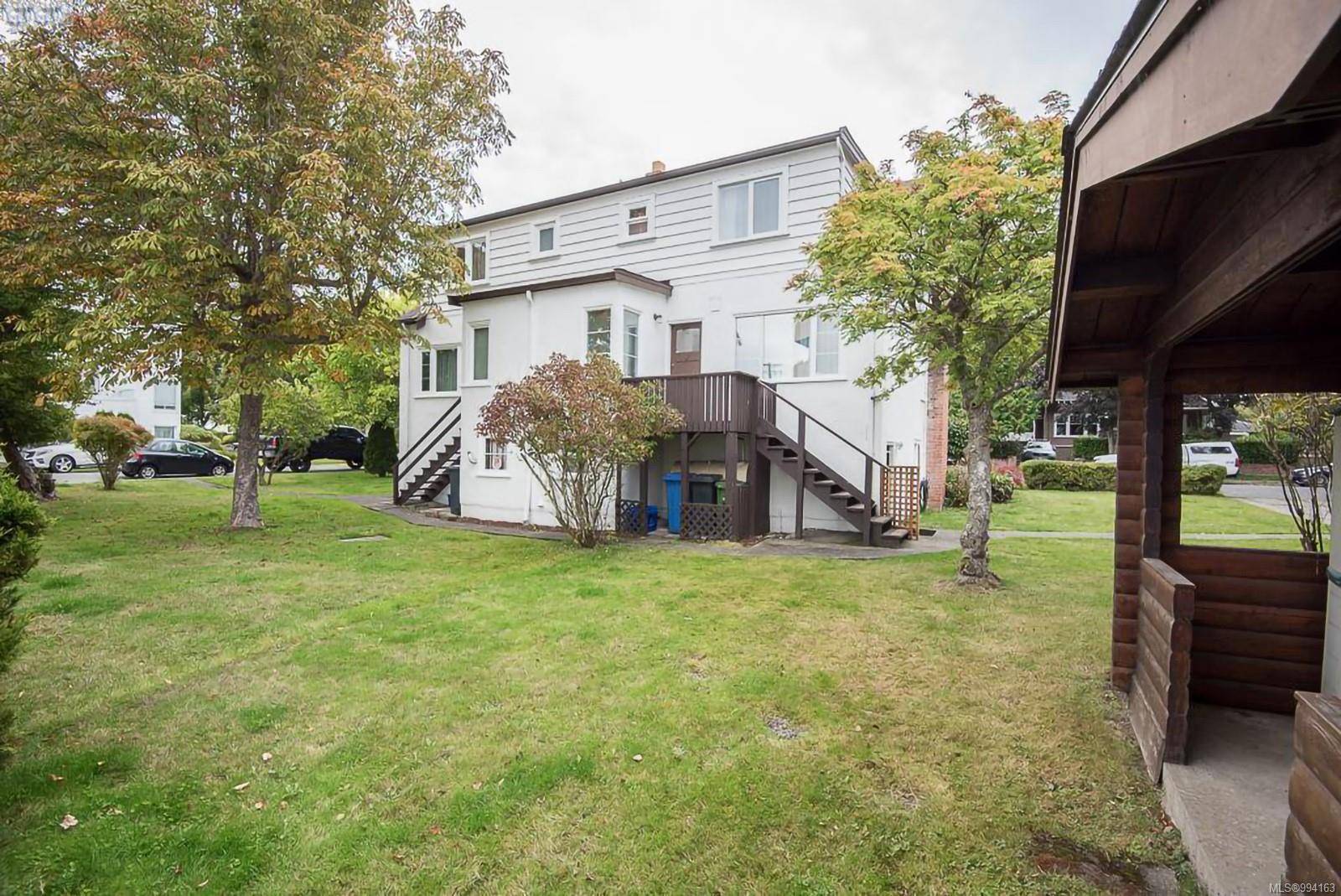 Oak Bay, BC V8S 3B8,2634 Currie Rd