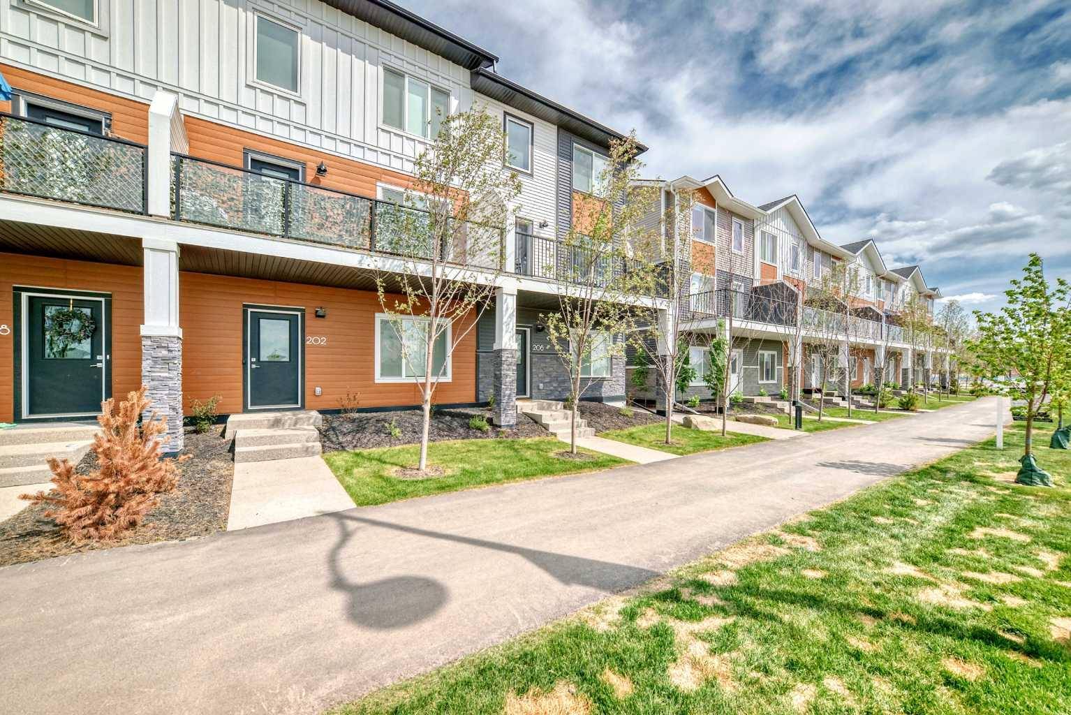 Calgary, AB T2X 5L1,206 Creekstone DR SW
