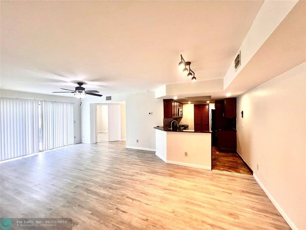 Coral Springs, FL 33071,[StreetName,UnitNumber,StreetNumber,StreetDirPrefix]