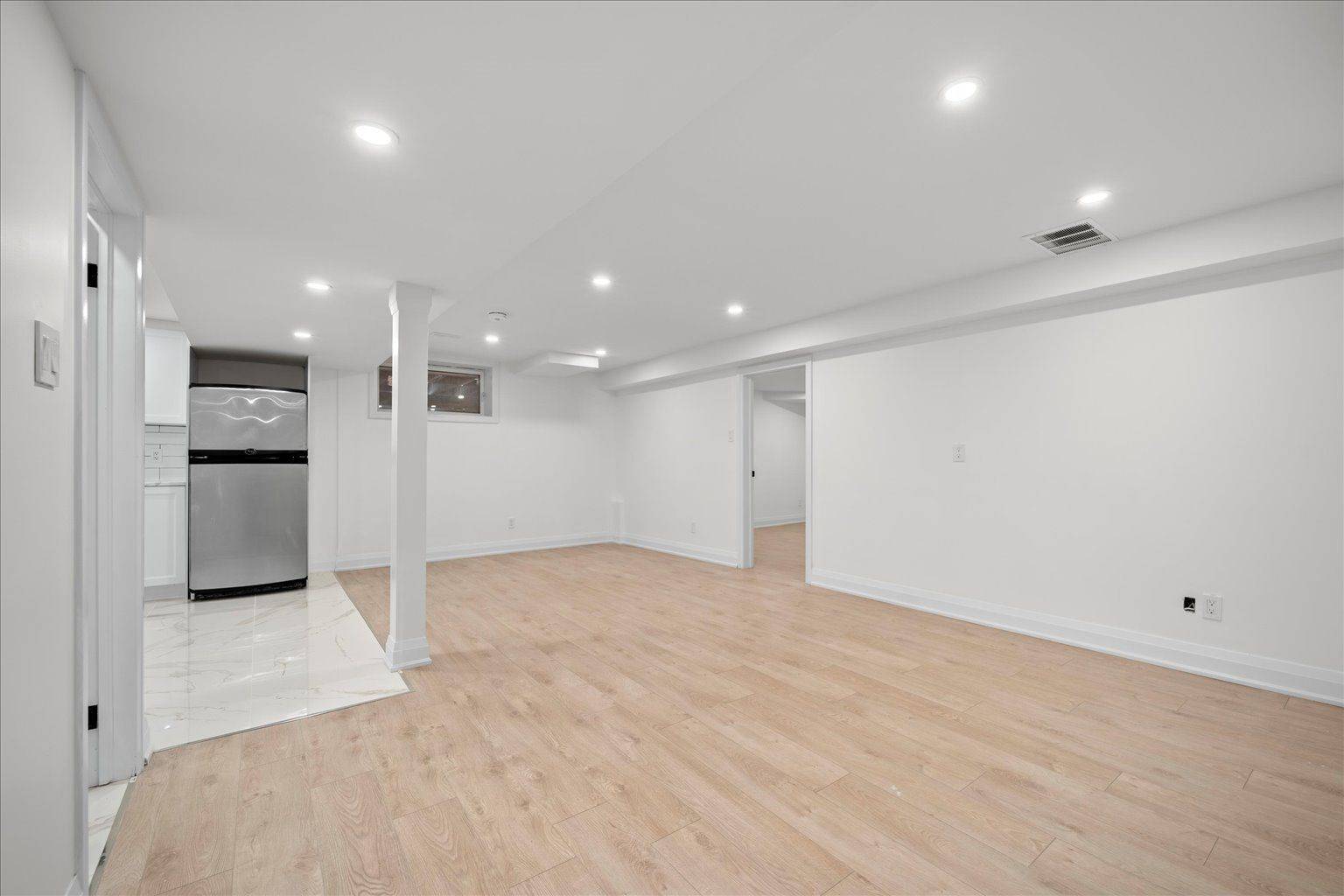 Newmarket, ON L3X 1G6,278 Alex Doner DR #Lower