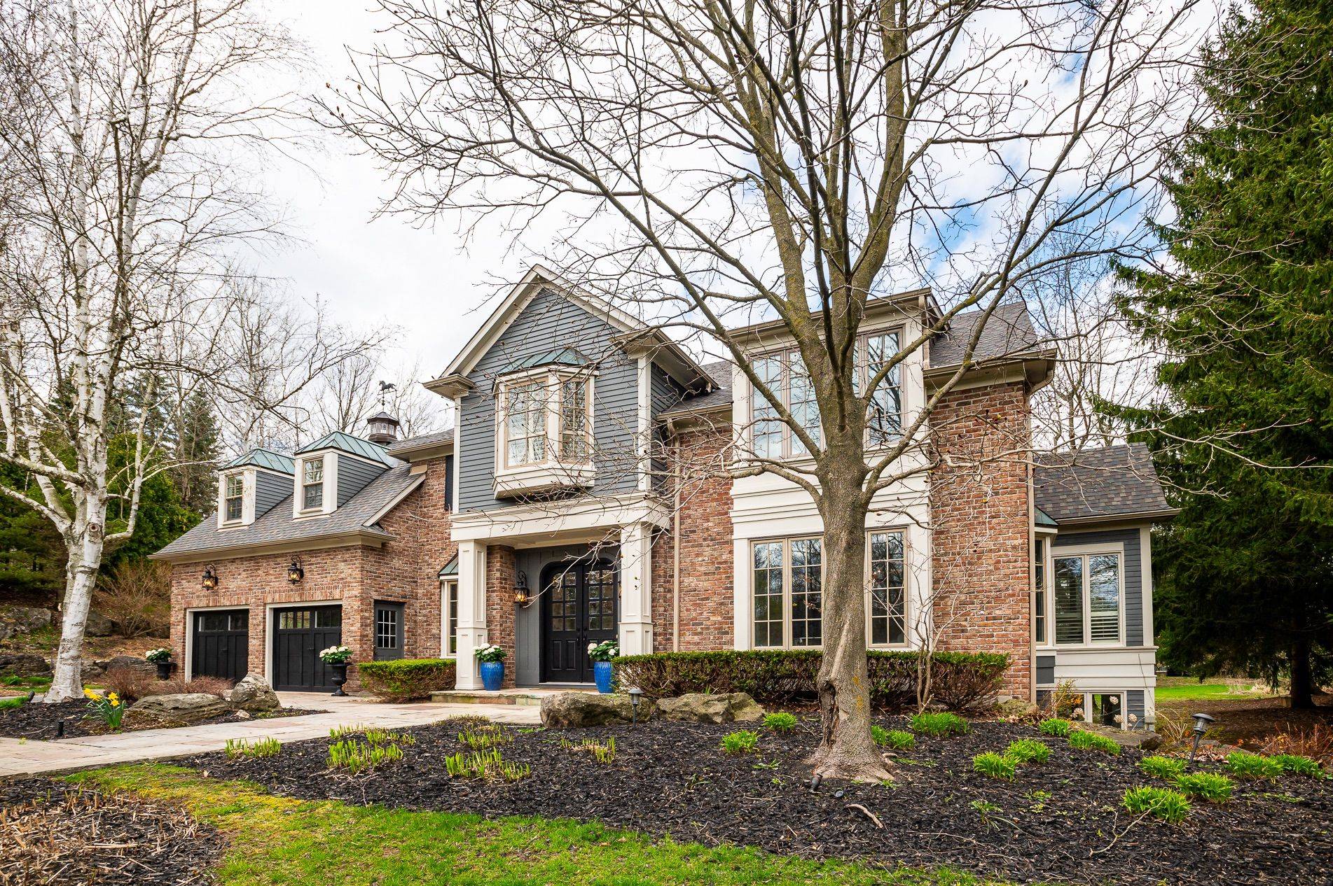 Burlington, ON L7P 0K7,6345 Mcniven CT
