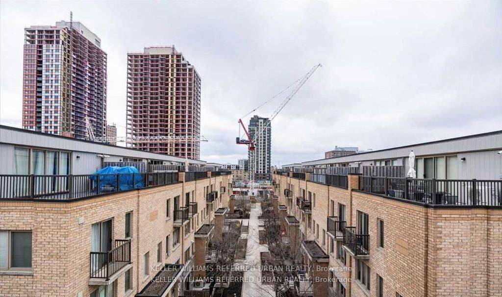 Toronto W02, ON M6H 0A8,14 Foundry AVE #124