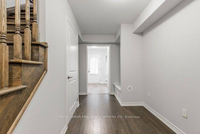 Oakville, ON L6M 4M1,307 Jemima DR