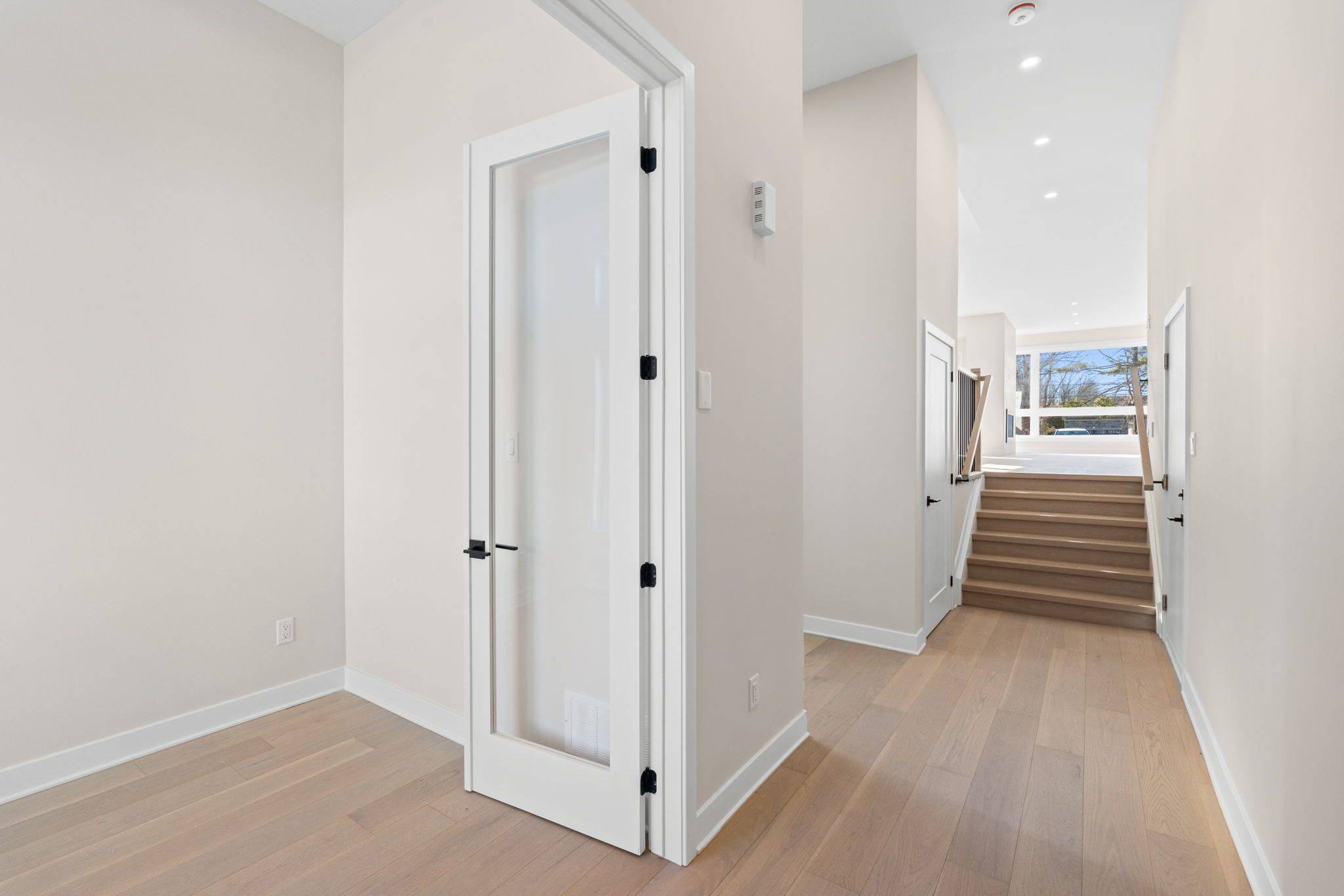 Orleans - Convent Glen And Area, ON K1W 0J5,279 Enclave WALK