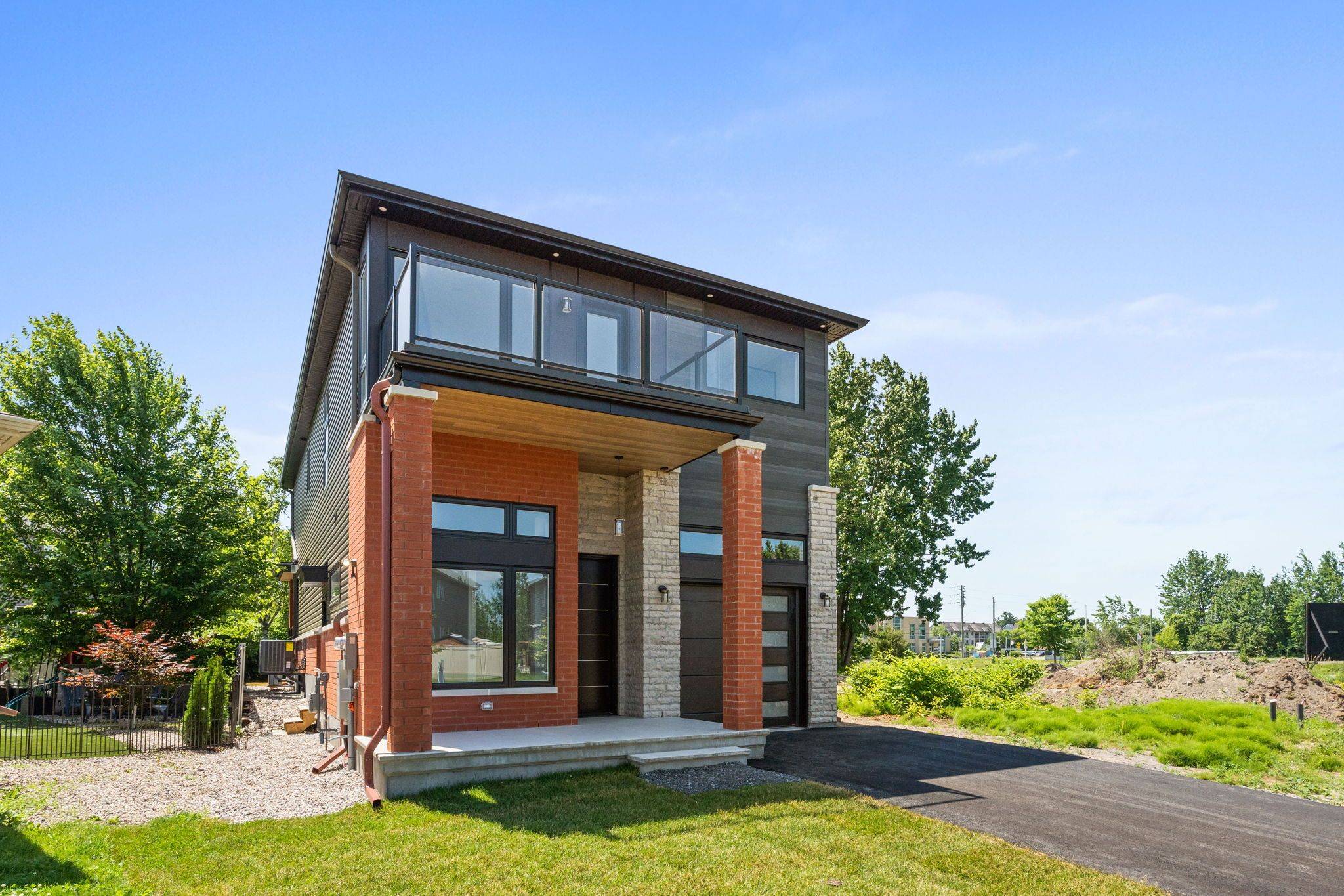 Orleans - Convent Glen And Area, ON K1W 0J5,279 Enclave WALK