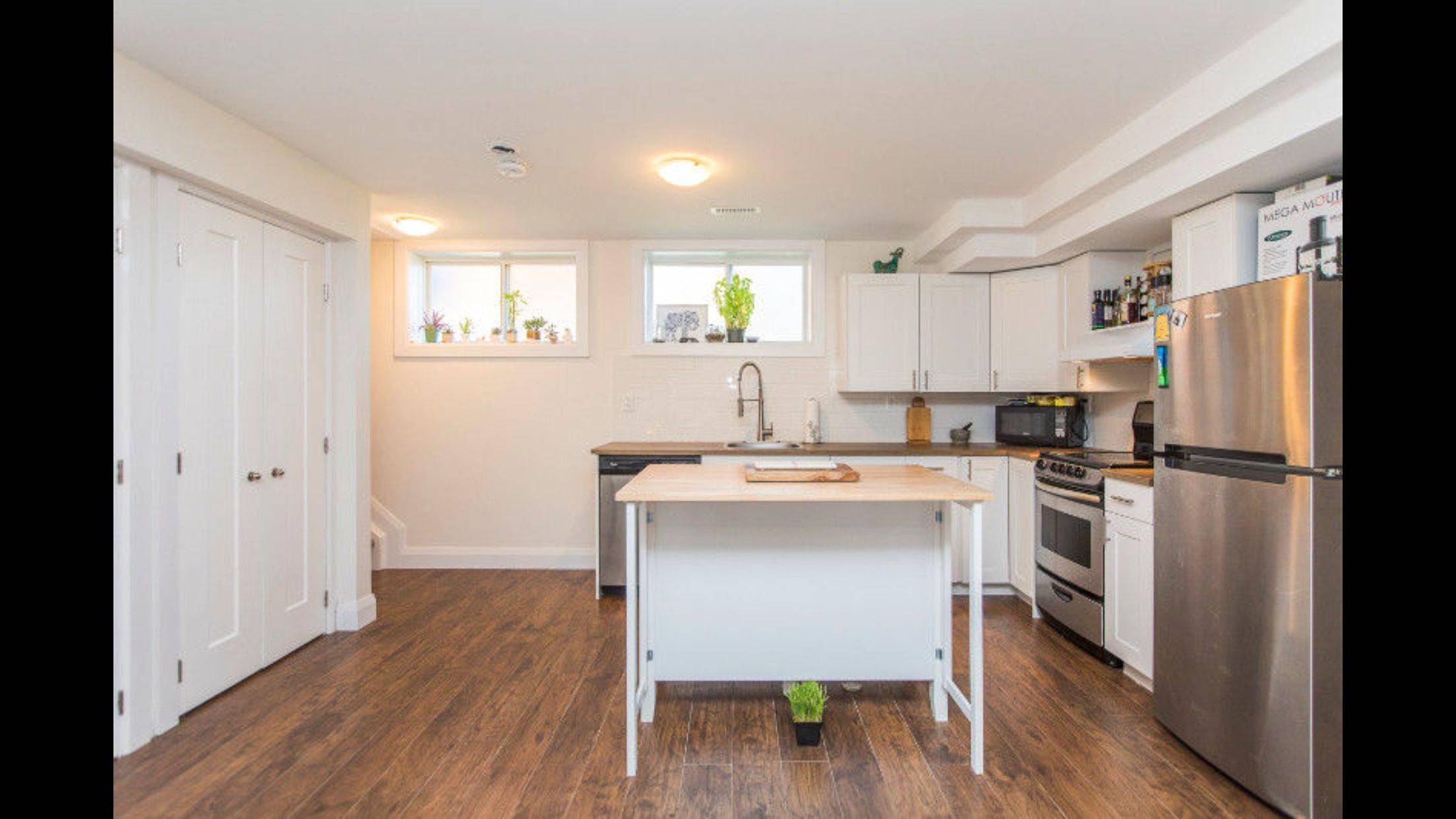 Overbrook - Castleheights And Area, ON K1K 1S3,230 Glynn AVE #B