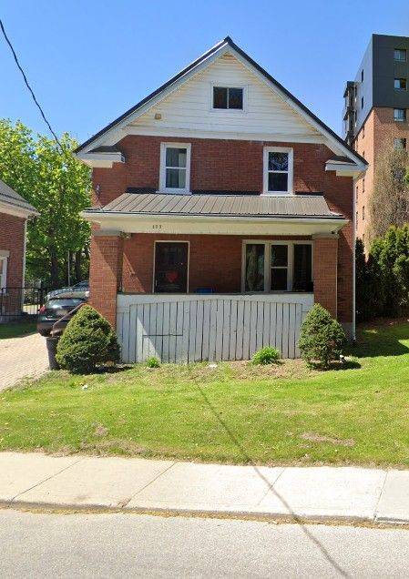 179 Regina ST N, Waterloo, ON N2J 3B4