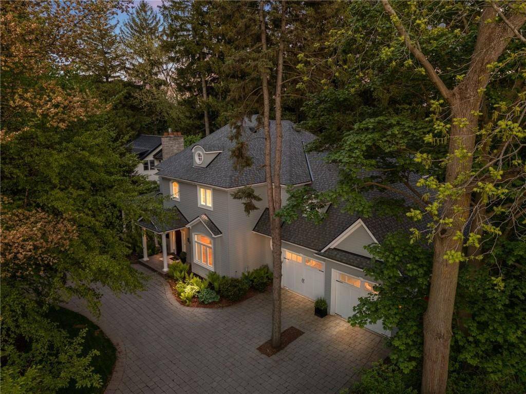 84 Jerseyville RD W, Hamilton, ON L9G 1A2