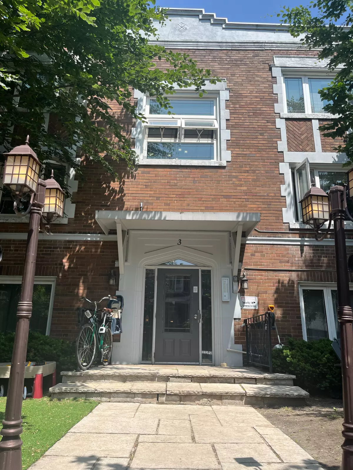 Toronto W01, ON M6K 2H9,3 Elm Grove AVE #32
