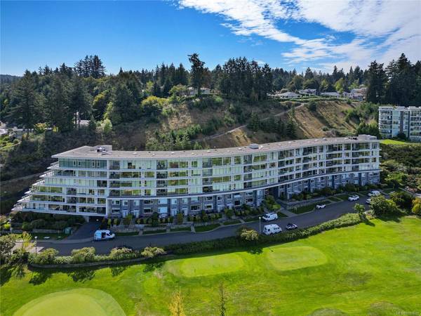 5332 Sayward Hill Cres #505, Saanich, BC V8Y 3H8