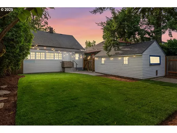 Portland, OR 97213,320 NE 75TH AVE