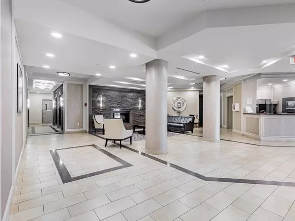 Toronto W02, ON M6P 5A1,60 Heintzman ST #1229
