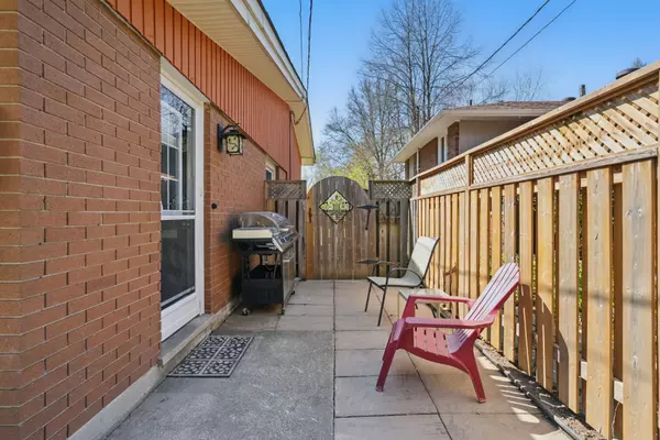 Owen Sound, ON N4K 5C8,2520 5th AVE W