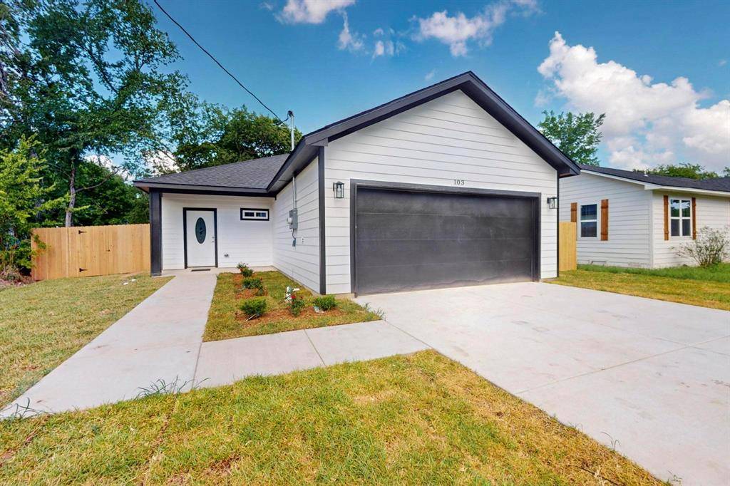Kerens, TX 75144,103 S Alma Avenue
