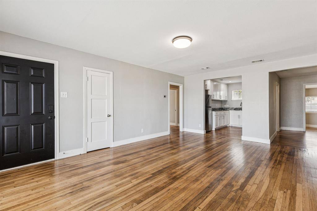 Dallas, TX 75235,3226 Inwood Road