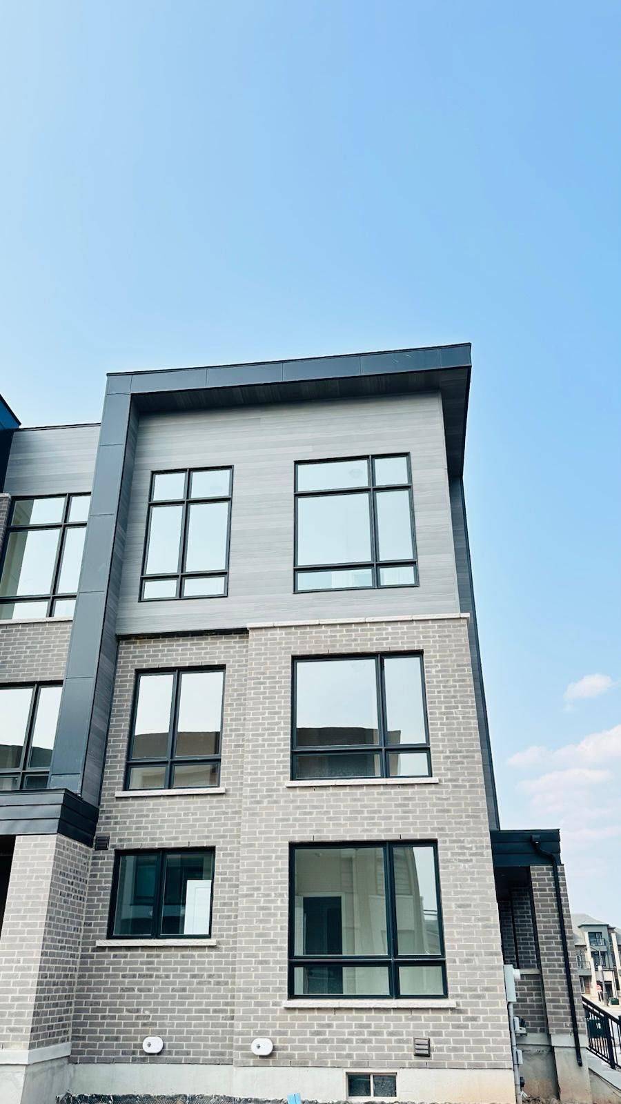 Oakville, ON L6H 7Z2,1321 Anthonia TRL