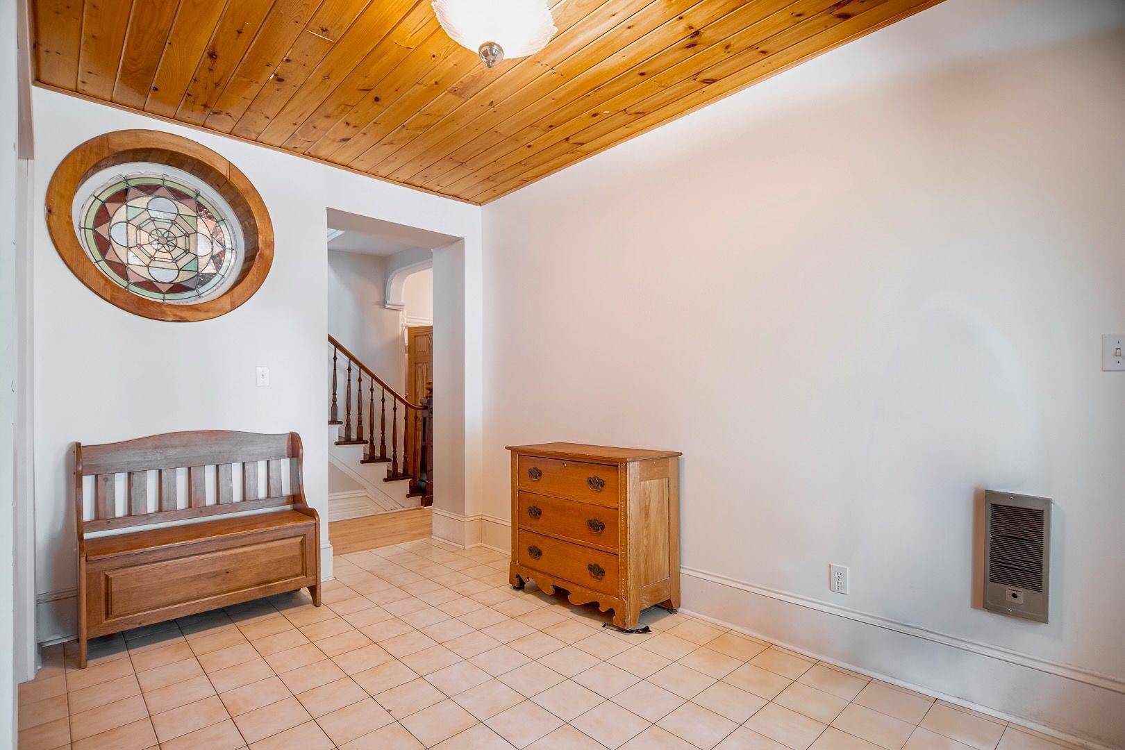 Pembroke, ON K8A 3C7,318 Esther ST
