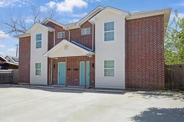 Sherman, TX 75090,216/218 E Cherry Street