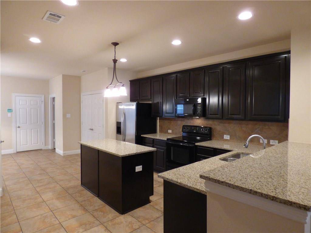 Irving, TX 75039,312 Arbol