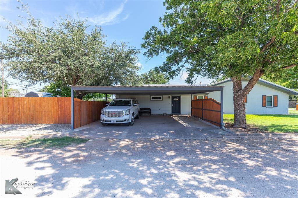 Anson, TX 79501,1332 Avenue L
