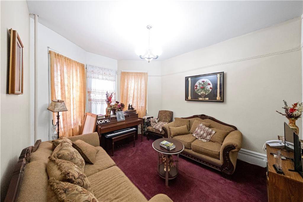 Brooklyn, NY 11213,968 St. Johns PL