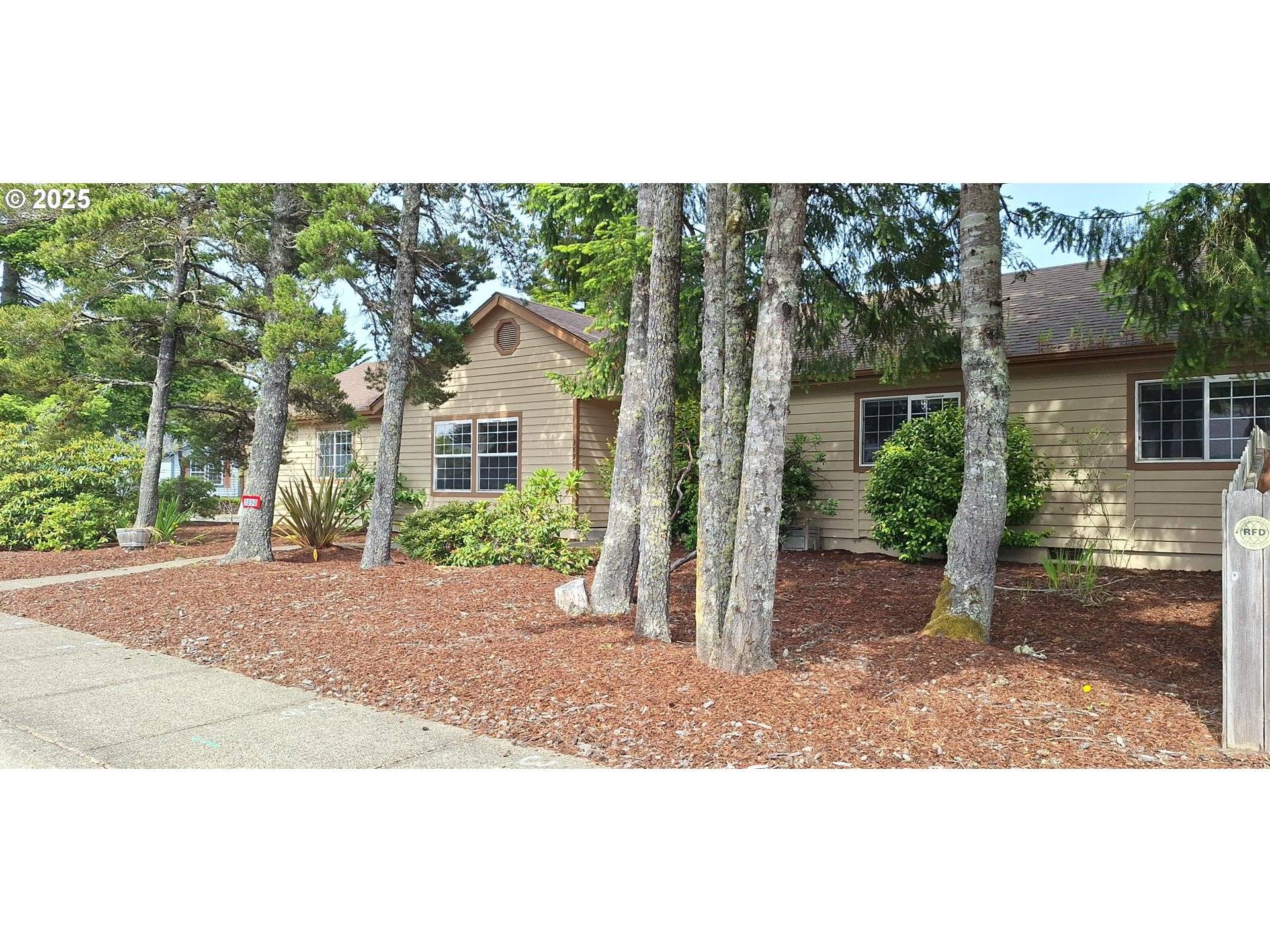 Florence, OR 97439,3890 SPRUCE ST
