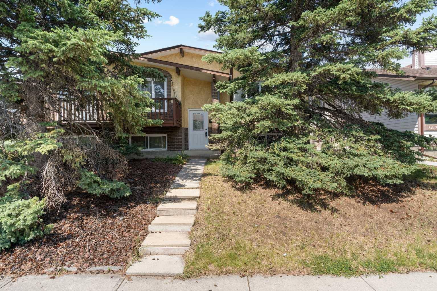 Calgary, AB T2W 3J5,3631 Cedarille DR Southwest