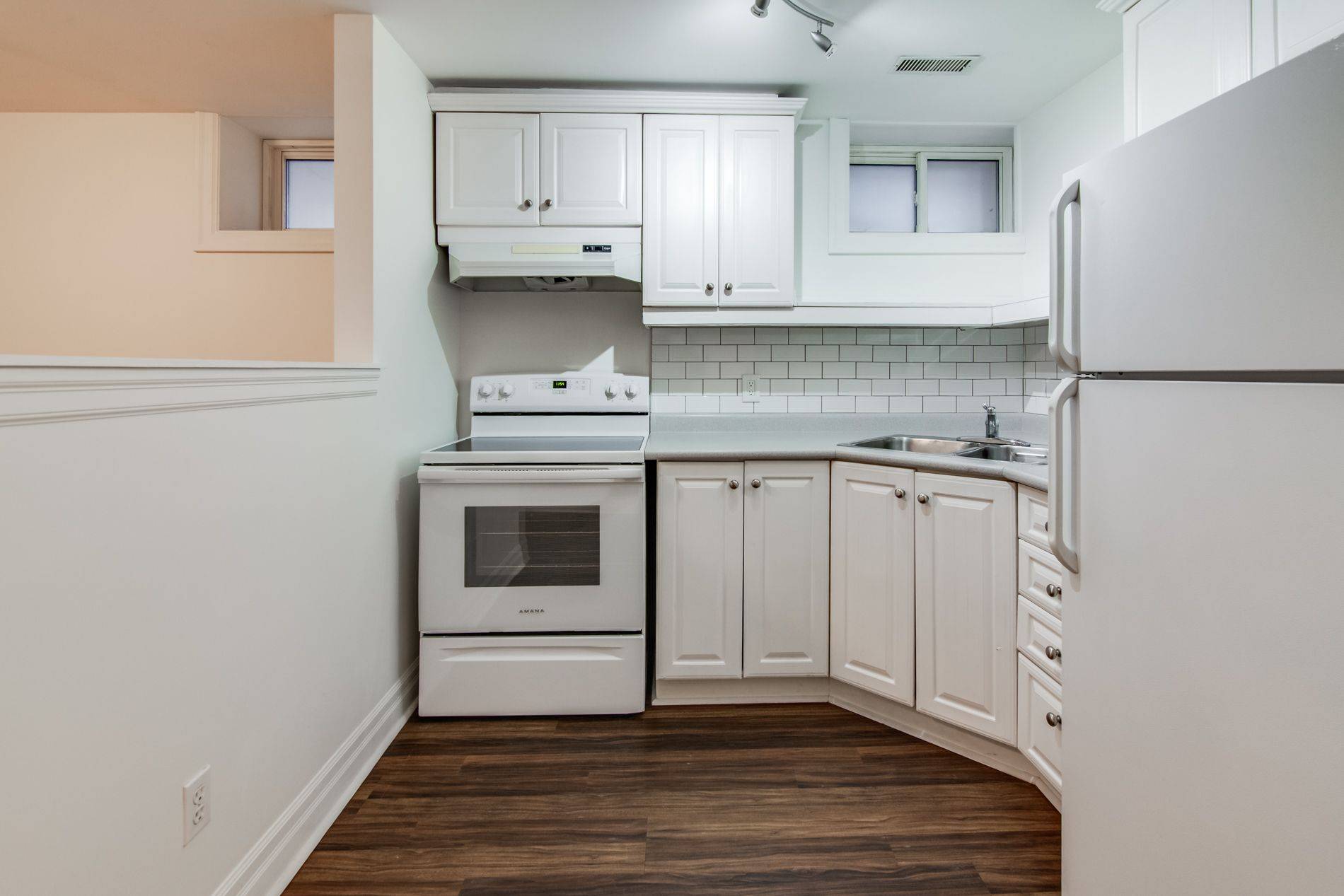 Toronto E01, ON M4J 4N6,116 Gillard AVE #L