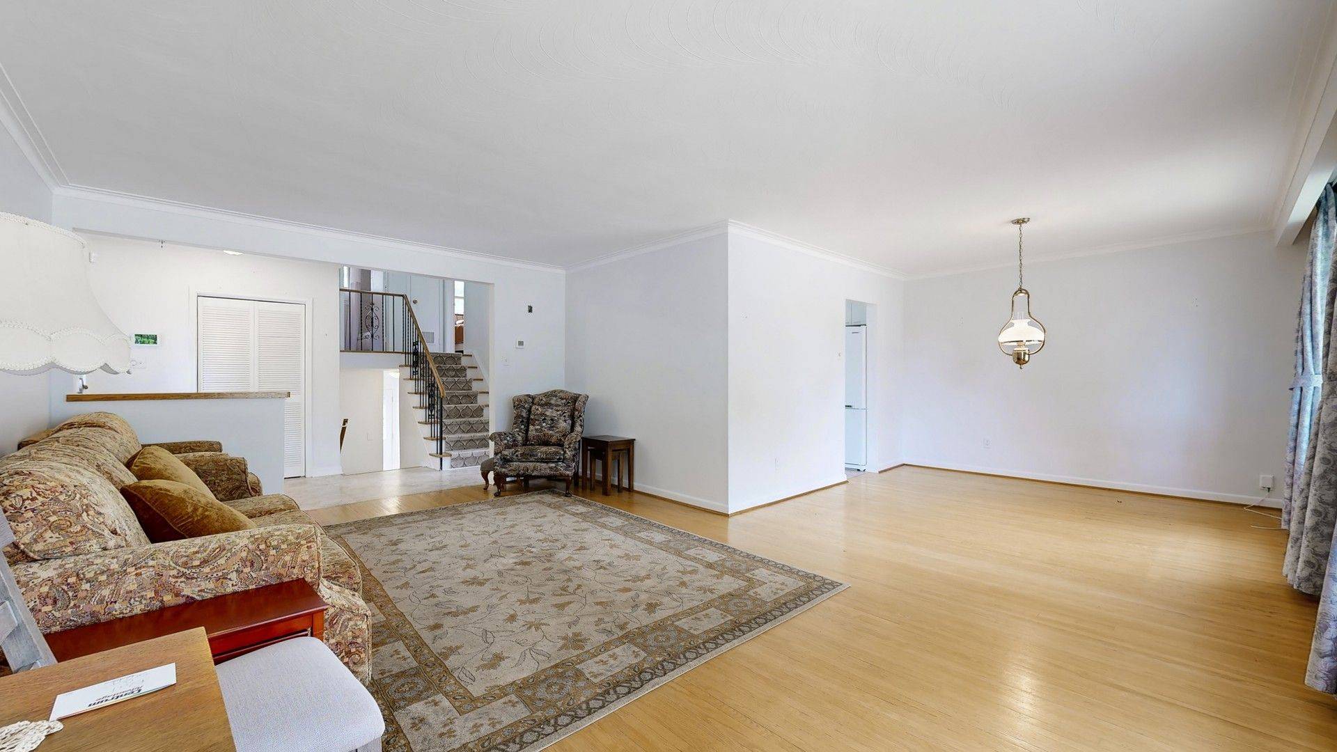 Toronto E09, ON M1H 2J2,31 Amberjack BLVD