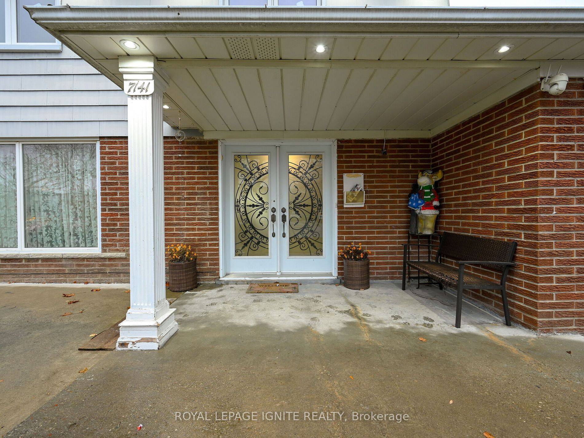Mississauga, ON L4T 3A5,7141 Harwick DR