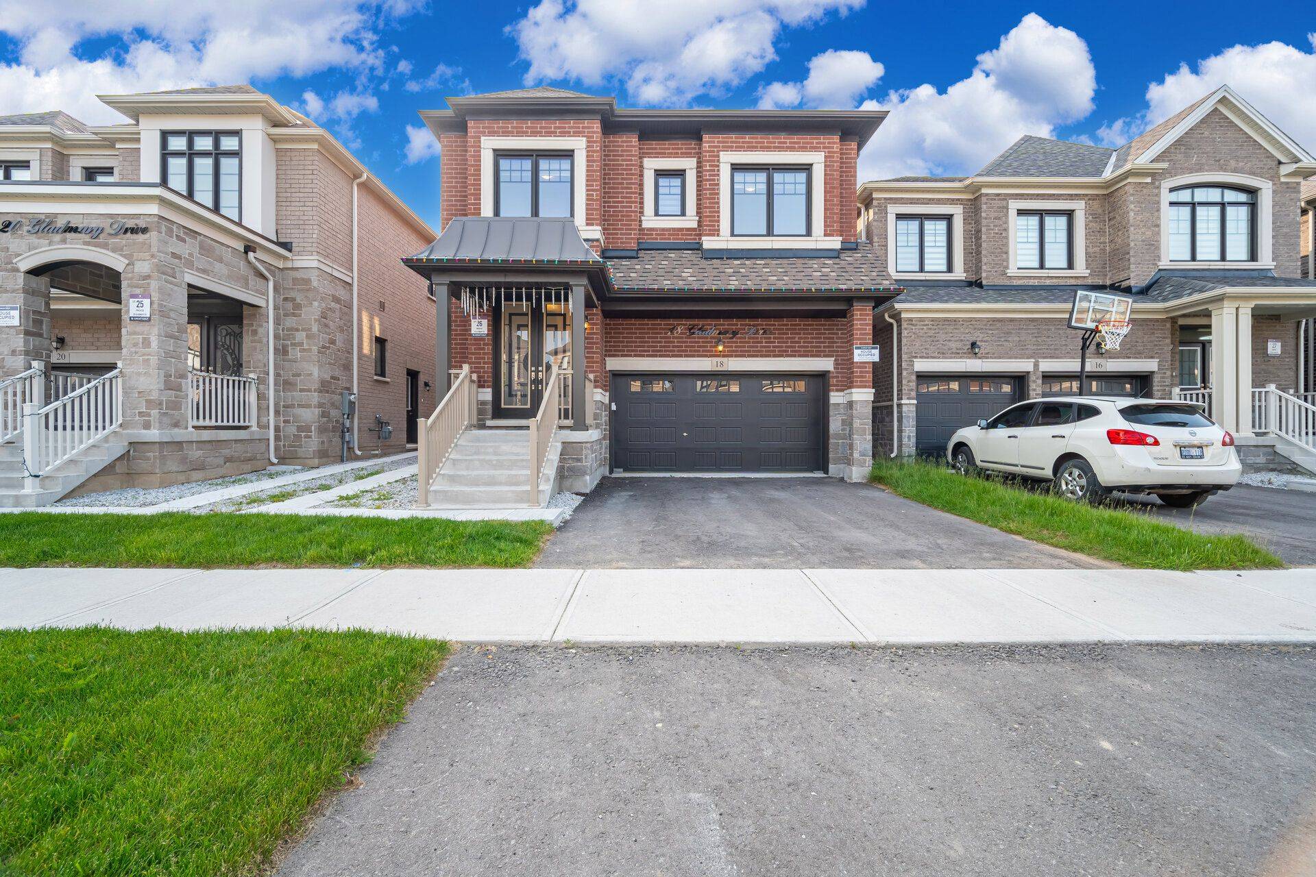 Brampton, ON L6Y 0E4,18 Gladmary DR