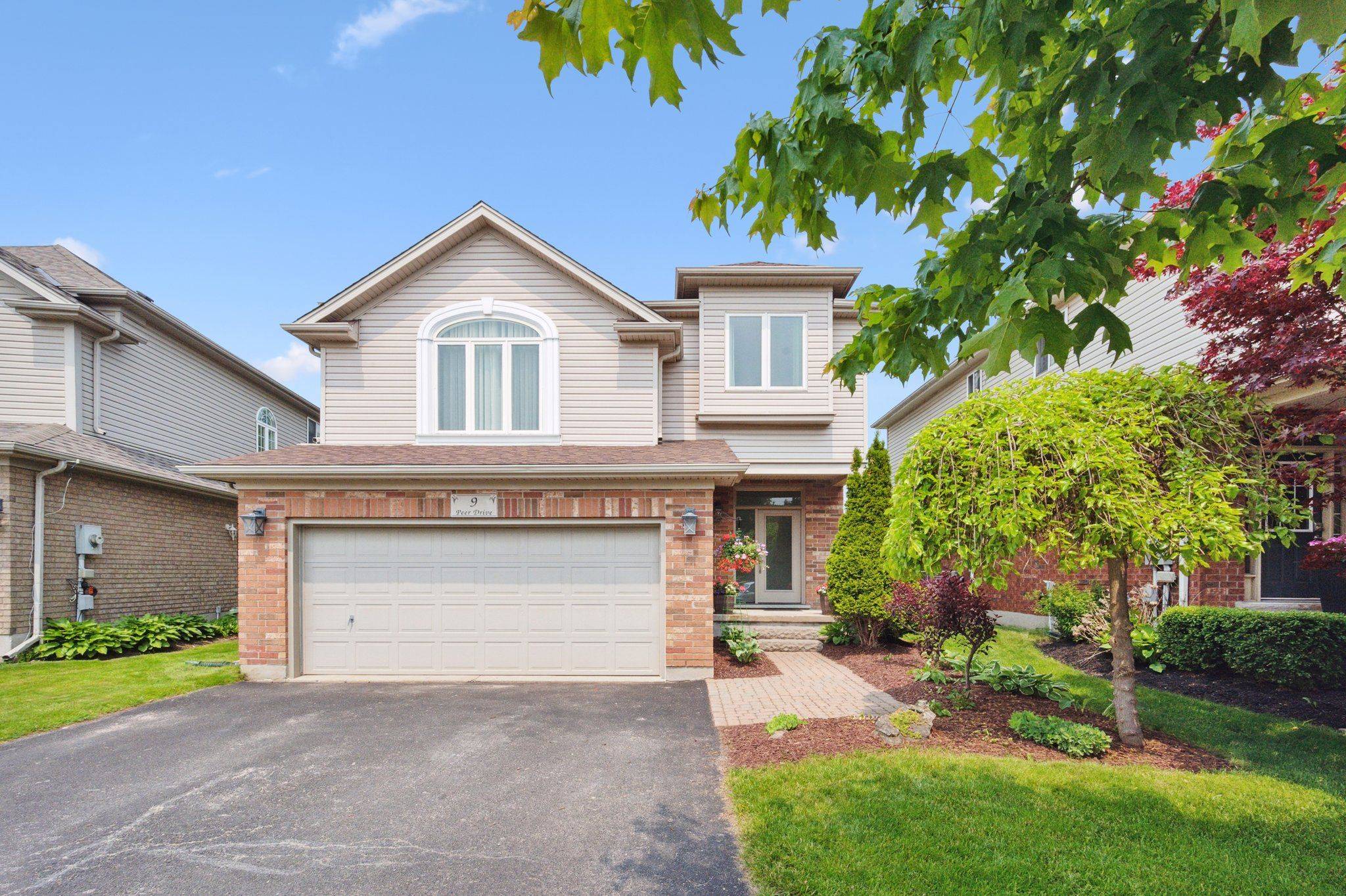 9 Peer DR, Guelph, ON N1C 1G9