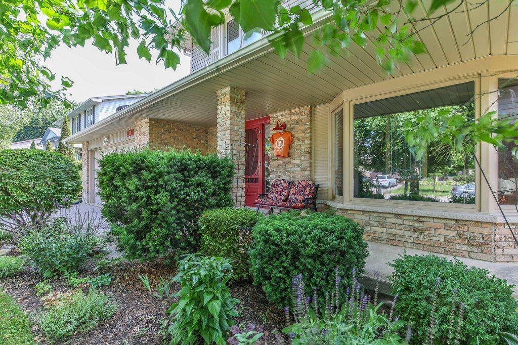 London South, ON N6K 1W9,714 CRANBROOK RD