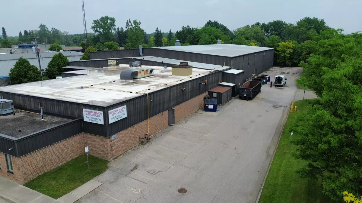 London East, ON N6M 1A7,312 Sovereign RD #Unit A