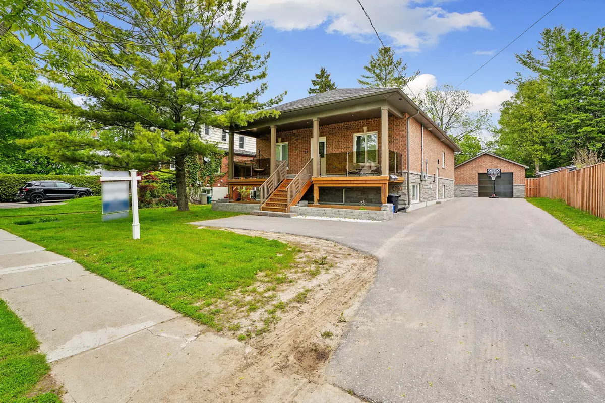 Port Hope, ON L1A 2N4,21 Hope ST N