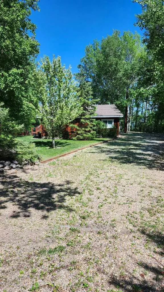 Norglenwold, AB T4S 1S5,157 Grand AVE