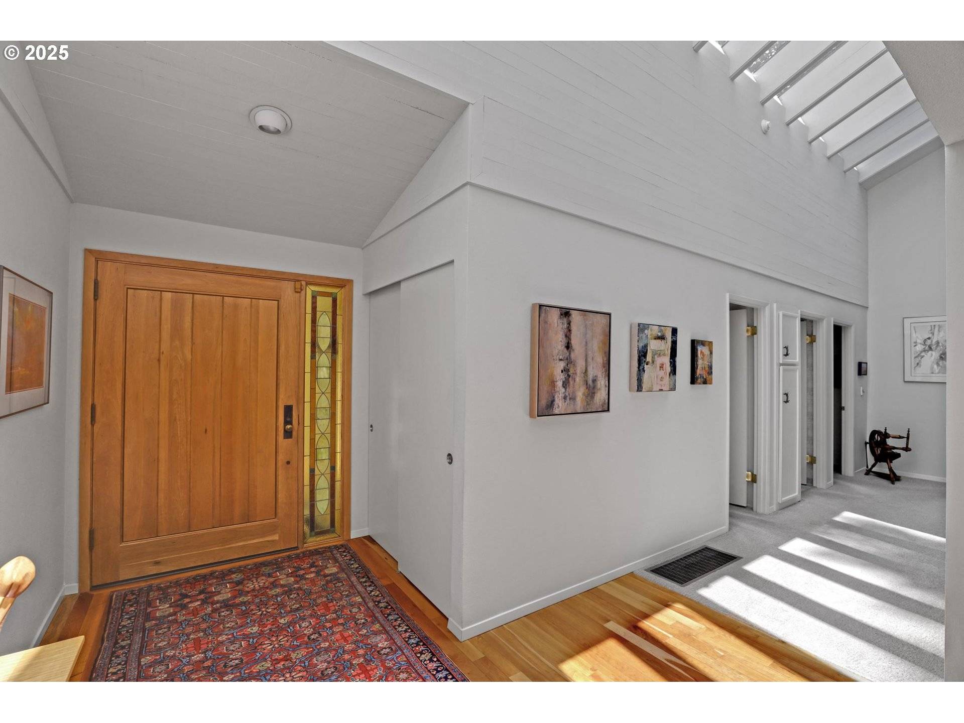Lake Oswego, OR 97035,128 DEL PRADO ST