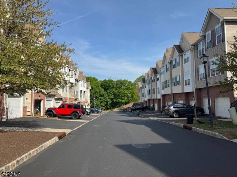 157 Conover Ter #157, Lebanon Boro, NJ 08833
