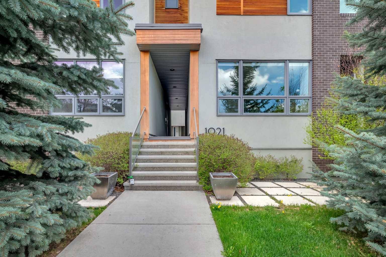 Calgary, AB T3E2E6,1921 27 ST Southwest #101