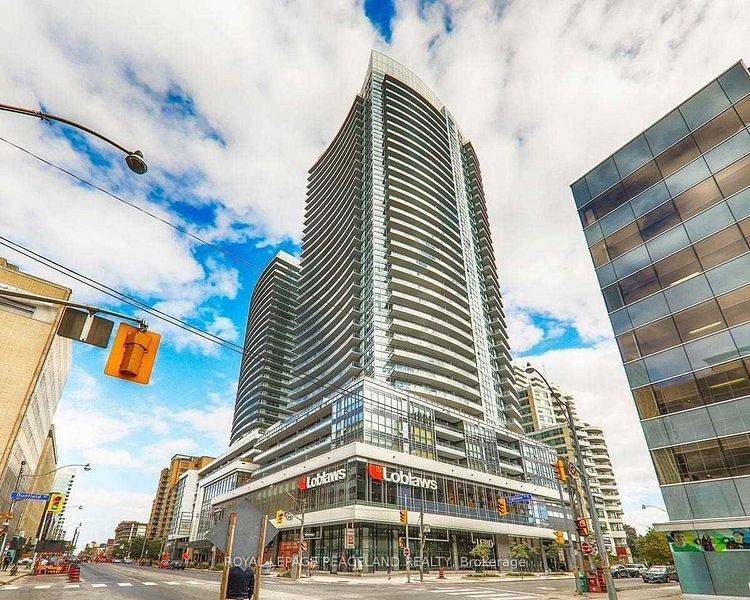 98 Lillian ST #3218, Toronto C10, ON M4S 0A5