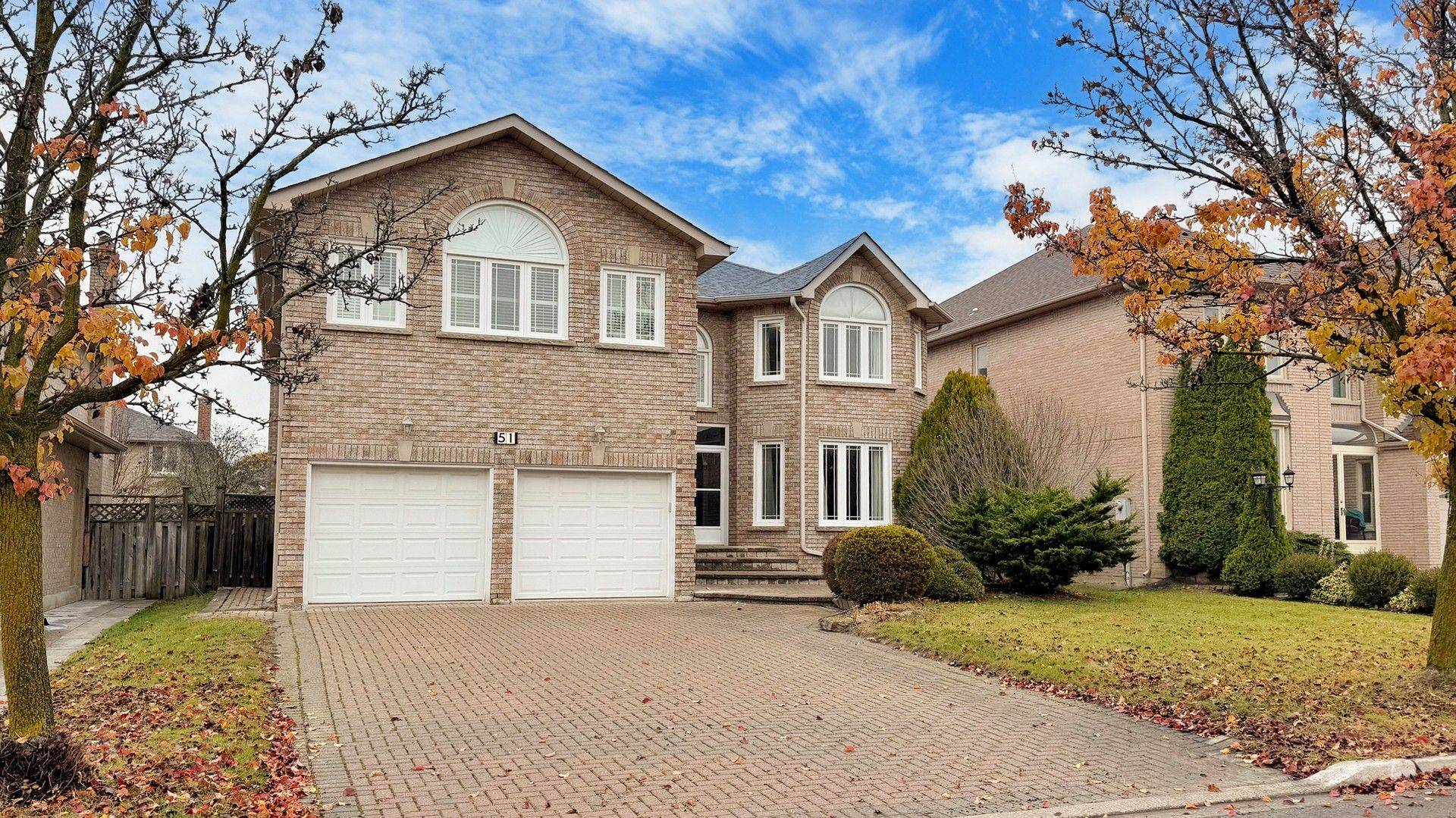 51 Sheila CRES,  Richmond Hill,  ON L4B 3A1