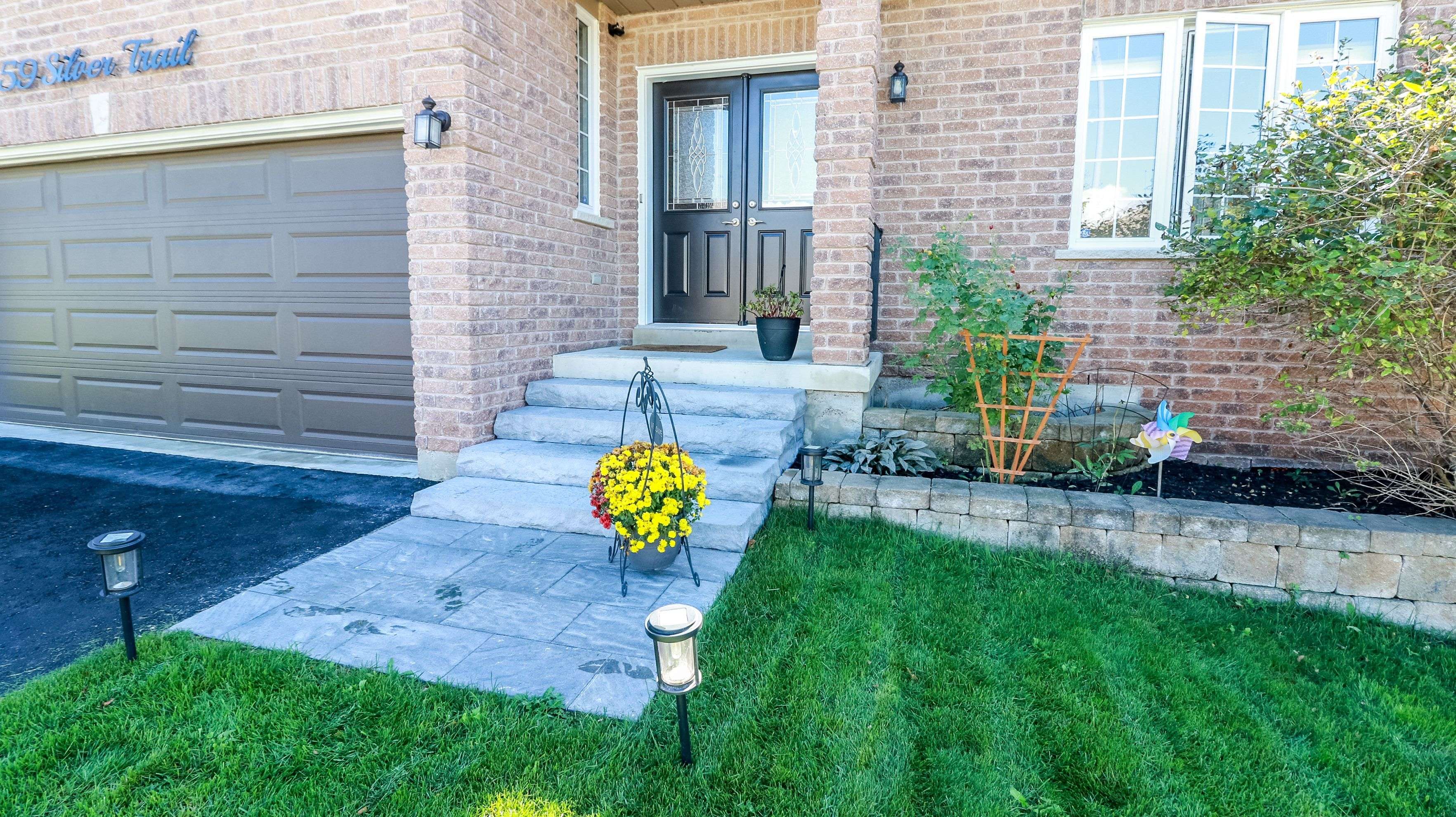 Barrie, ON L4N 3P2,59 Silver TRL