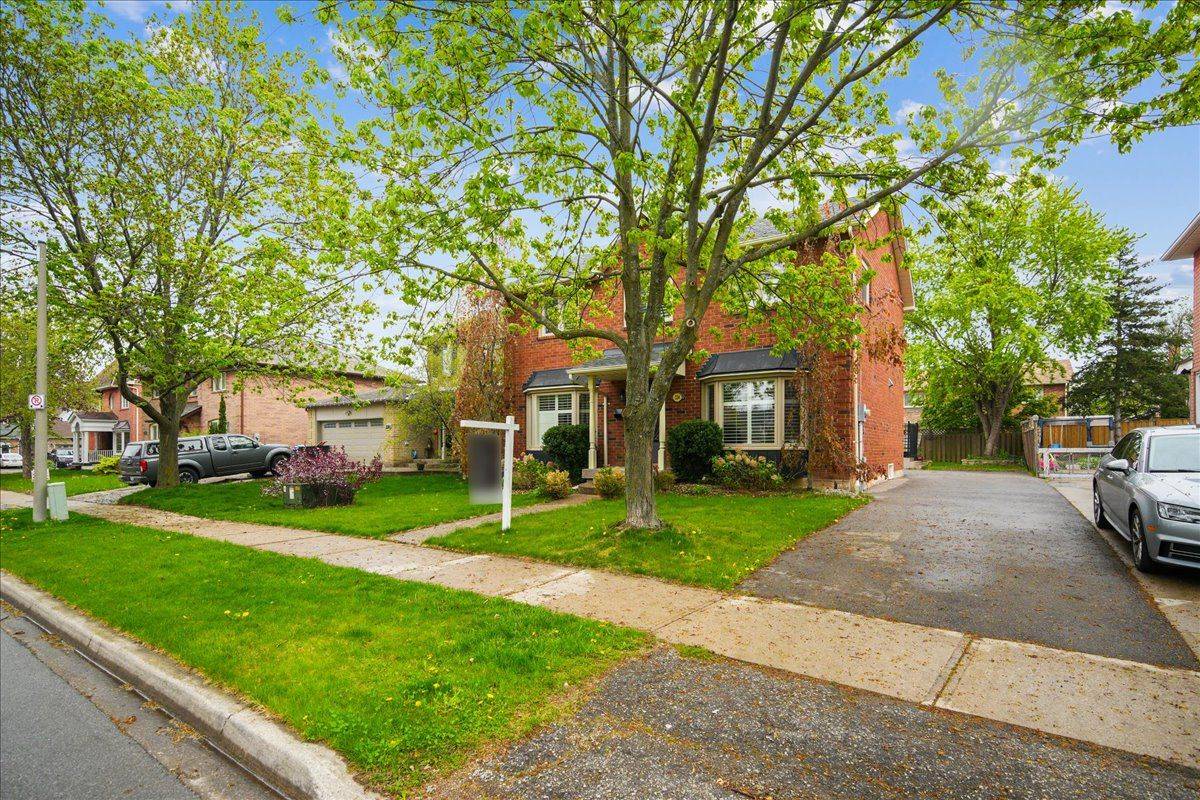Oakville, ON L6H 3W6,224 O'donoghue AVE