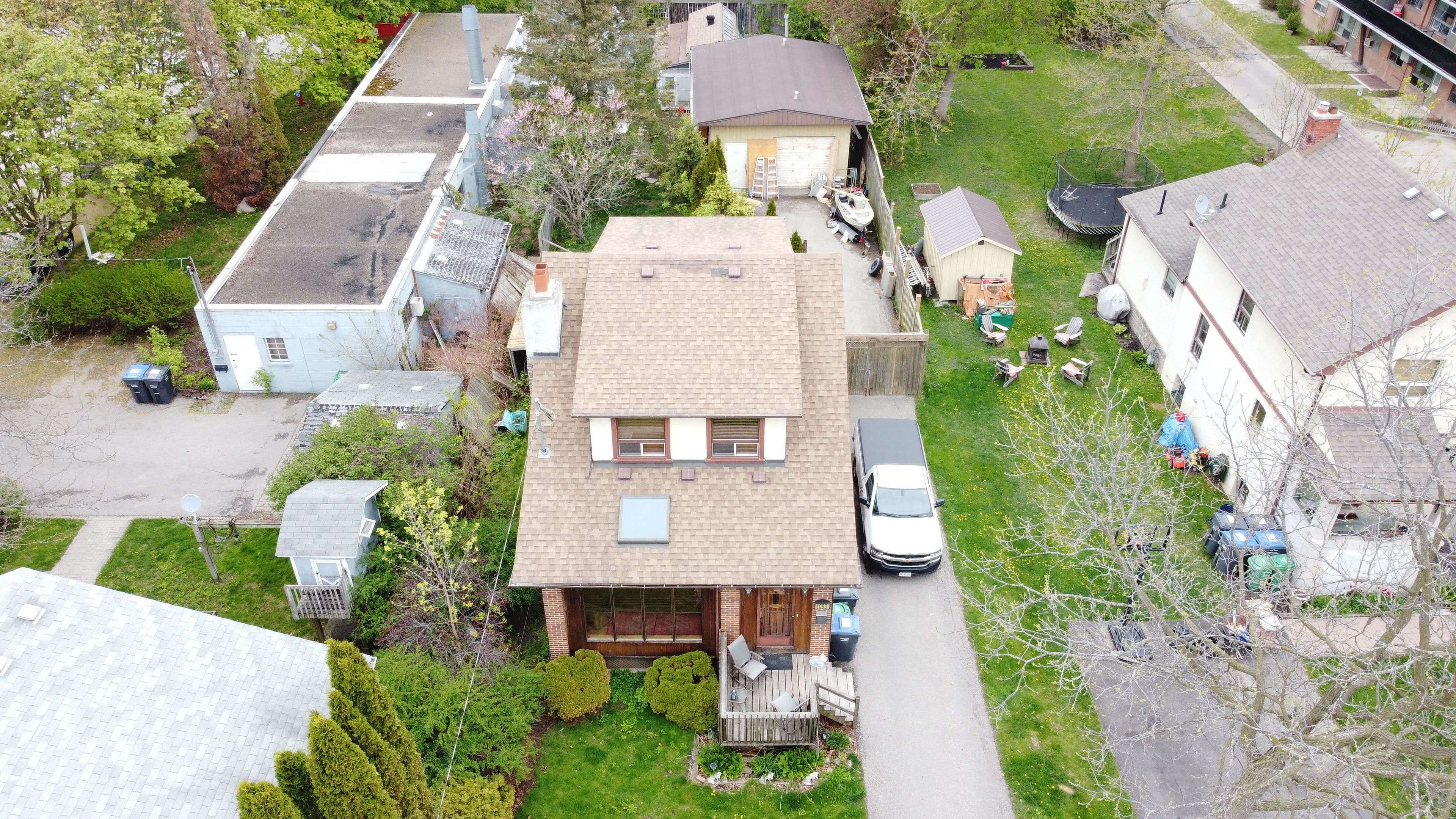 Mississauga, ON L5G 3X4,1083 Seneca AVE